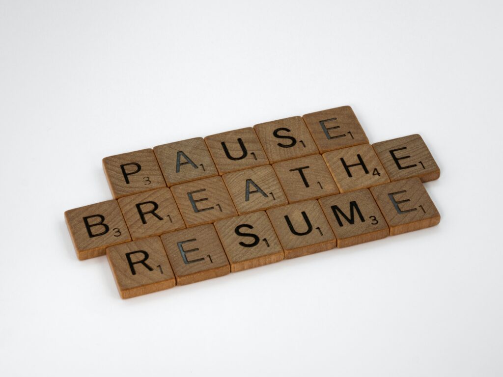 To help people remember to pause